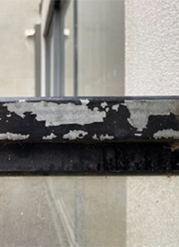 To prevent rust, it's important to provide steel balustrades, posts and connections with an anti-rust coating and inspect them regularly.